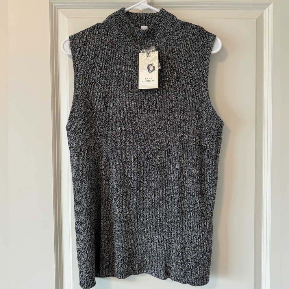 NWT Dana Buchanan Mockneck Sleeveless Top